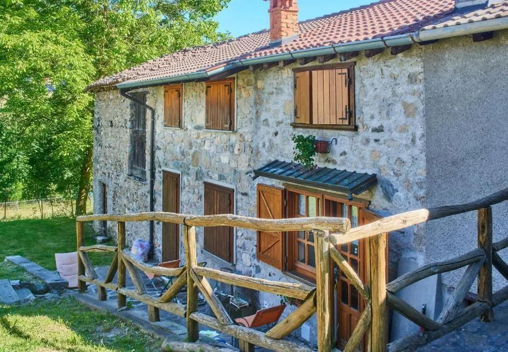 Casa Tra I Boschi Apartment Esino Lario Italy